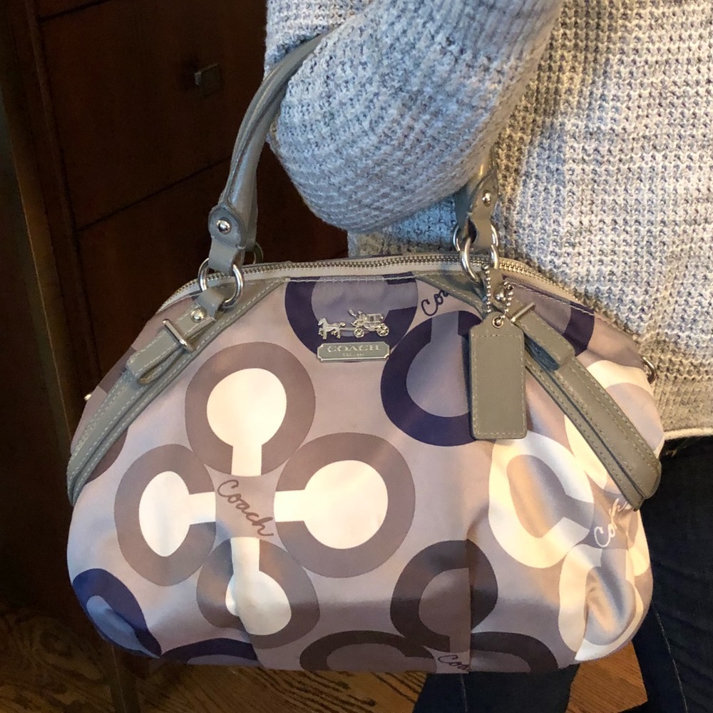 Signature C pocket book